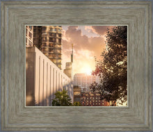 Load image into Gallery viewer, Manhattan Solace
