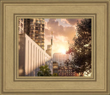 Load image into Gallery viewer, Manhattan Solace
