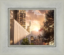 Load image into Gallery viewer, Manhattan Solace

