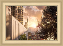 Load image into Gallery viewer, Manhattan Solace
