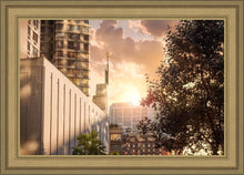 Load image into Gallery viewer, Manhattan Solace
