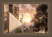 Load image into Gallery viewer, Manhattan Solace
