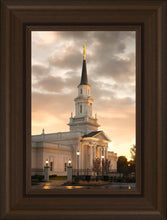 Load image into Gallery viewer, Hartford Radiance
