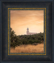 Load image into Gallery viewer, Cedar Hills
