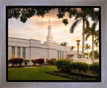 Load image into Gallery viewer, Kona Sunset Panorama
