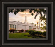 Load image into Gallery viewer, Kona Sunset Panorama
