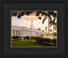 Load image into Gallery viewer, Kona Sunset Panorama
