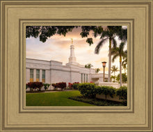 Load image into Gallery viewer, Kona Sunset Panorama
