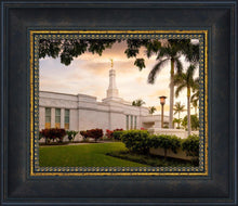 Load image into Gallery viewer, Kona Sunset Panorama
