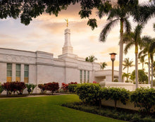 Load image into Gallery viewer, Kona Sunset Panorama
