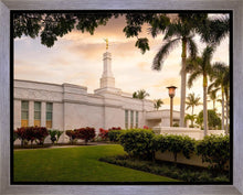 Load image into Gallery viewer, Kona Sunset Panorama
