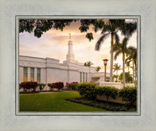 Load image into Gallery viewer, Kona Sunset Panorama
