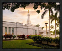 Load image into Gallery viewer, Kona Sunset Panorama
