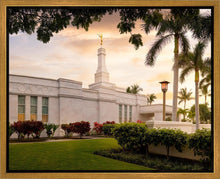 Load image into Gallery viewer, Kona Sunset Panorama
