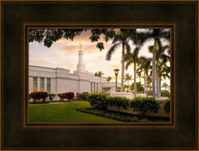 Load image into Gallery viewer, Kona Sunset Panorama
