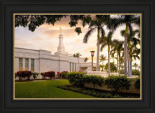 Load image into Gallery viewer, Kona Sunset Panorama
