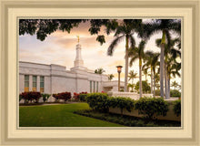 Load image into Gallery viewer, Kona Sunset Panorama

