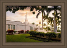 Load image into Gallery viewer, Kona Sunset Panorama
