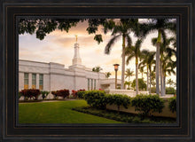 Load image into Gallery viewer, Kona Sunset Panorama
