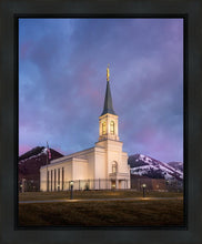 Load image into Gallery viewer, Star Valley Winter Refuge

