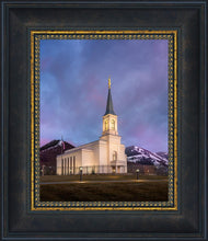 Load image into Gallery viewer, Star Valley Winter Refuge
