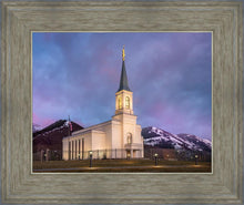 Load image into Gallery viewer, Star Valley Winter Refuge
