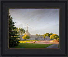Load image into Gallery viewer, Bismarck Golden Glow
