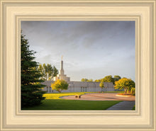 Load image into Gallery viewer, Bismarck Golden Glow

