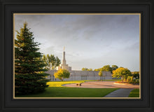 Load image into Gallery viewer, Bismarck Golden Glow
