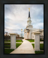 Load image into Gallery viewer, Hartford Pathway
