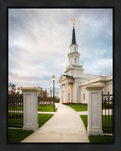Load image into Gallery viewer, Hartford Pathway
