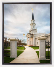 Load image into Gallery viewer, Hartford Pathway
