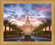 Load image into Gallery viewer, Gilbert Garden Oasis
