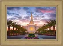 Load image into Gallery viewer, Gilbert Garden Oasis
