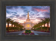 Load image into Gallery viewer, Gilbert Garden Oasis

