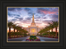 Load image into Gallery viewer, Gilbert Garden Oasis

