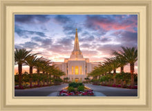 Load image into Gallery viewer, Gilbert Garden Oasis
