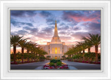 Load image into Gallery viewer, Gilbert Garden Oasis
