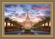 Load image into Gallery viewer, Gilbert Garden Oasis
