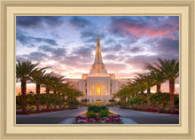 Load image into Gallery viewer, Gilbert Garden Oasis
