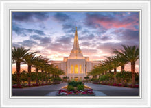 Load image into Gallery viewer, Gilbert Garden Oasis
