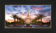 Load image into Gallery viewer, Gilbert Garden Oasis
