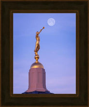 Load image into Gallery viewer, Tucson Trumpet Moon
