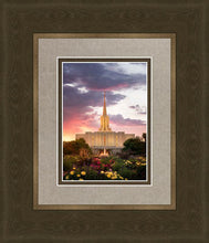 Load image into Gallery viewer, Jordan River Flowers
