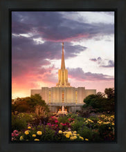 Load image into Gallery viewer, Jordan River Flowers
