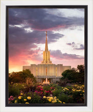 Load image into Gallery viewer, Jordan River Flowers
