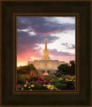 Load image into Gallery viewer, Jordan River Flowers
