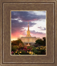 Load image into Gallery viewer, Jordan River Flowers

