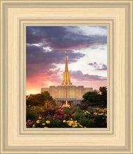 Load image into Gallery viewer, Jordan River Flowers
