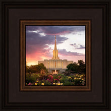 Load image into Gallery viewer, Jordan River Flowers
